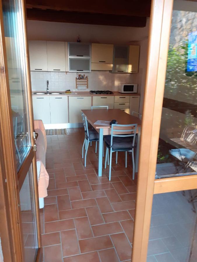 Il Poggio Da Leo Apartment Capanne Bagian luar foto